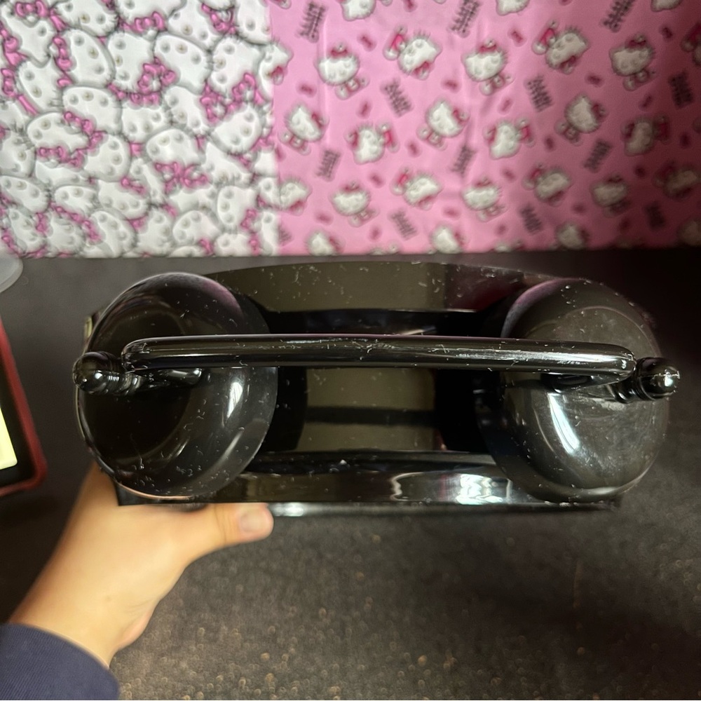 Hello Kitty Clock - Picture 6 of 9